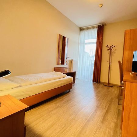 Albergo Cavallino s'Rössl Merano Esterno foto
