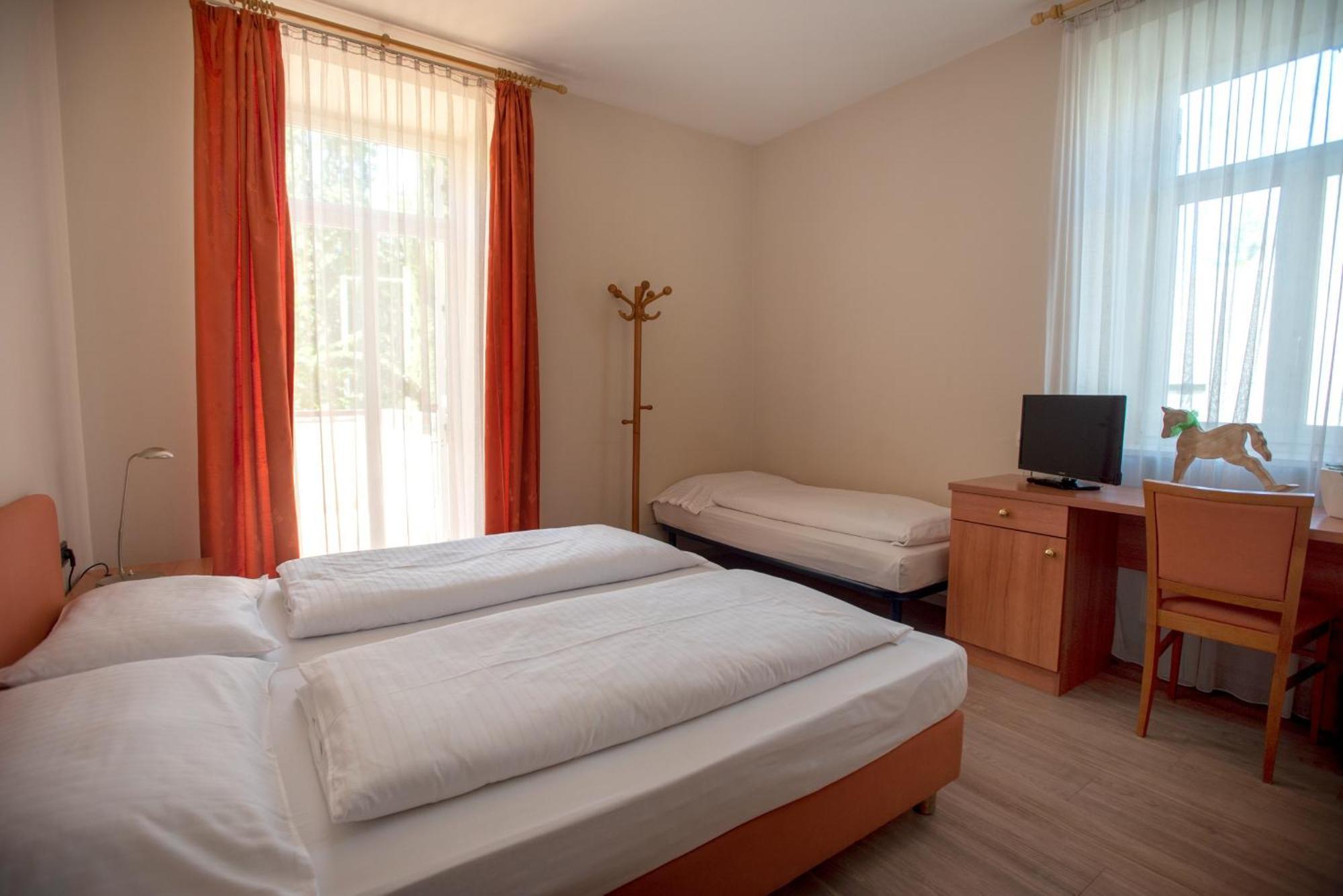 Albergo Cavallino s'Rössl Merano Esterno foto