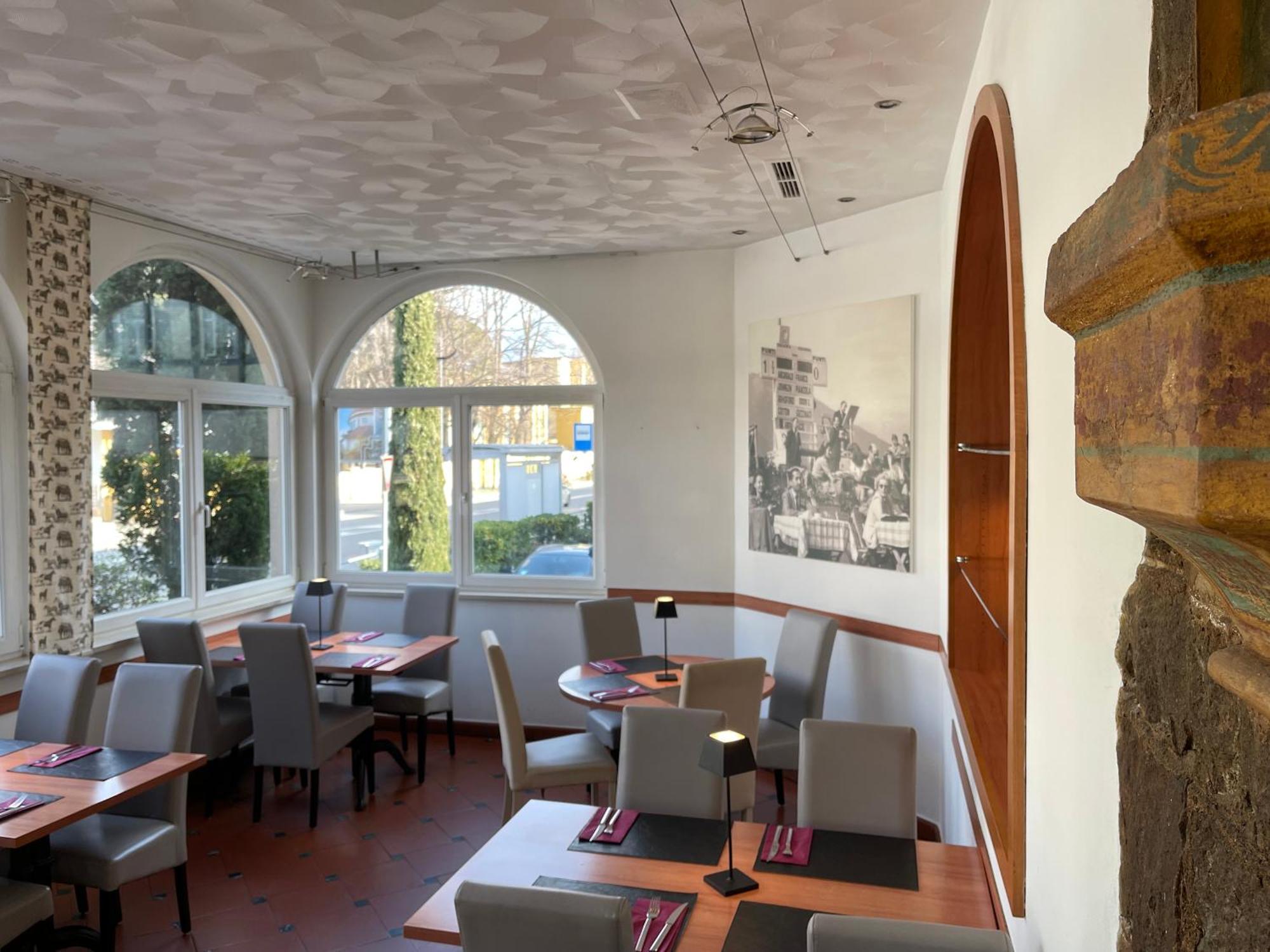 Albergo Cavallino s'Rössl Merano Esterno foto