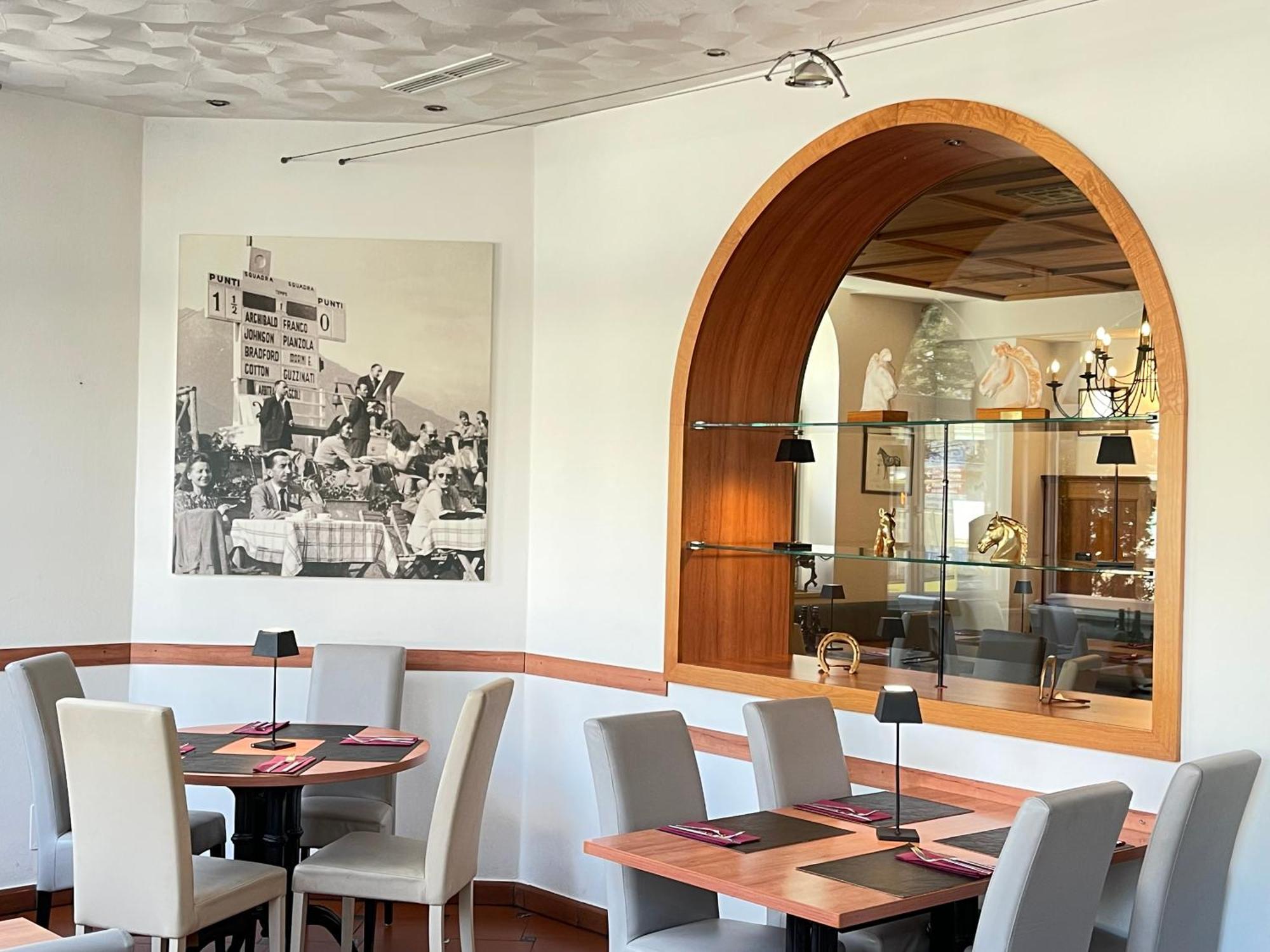 Albergo Cavallino s'Rössl Merano Esterno foto