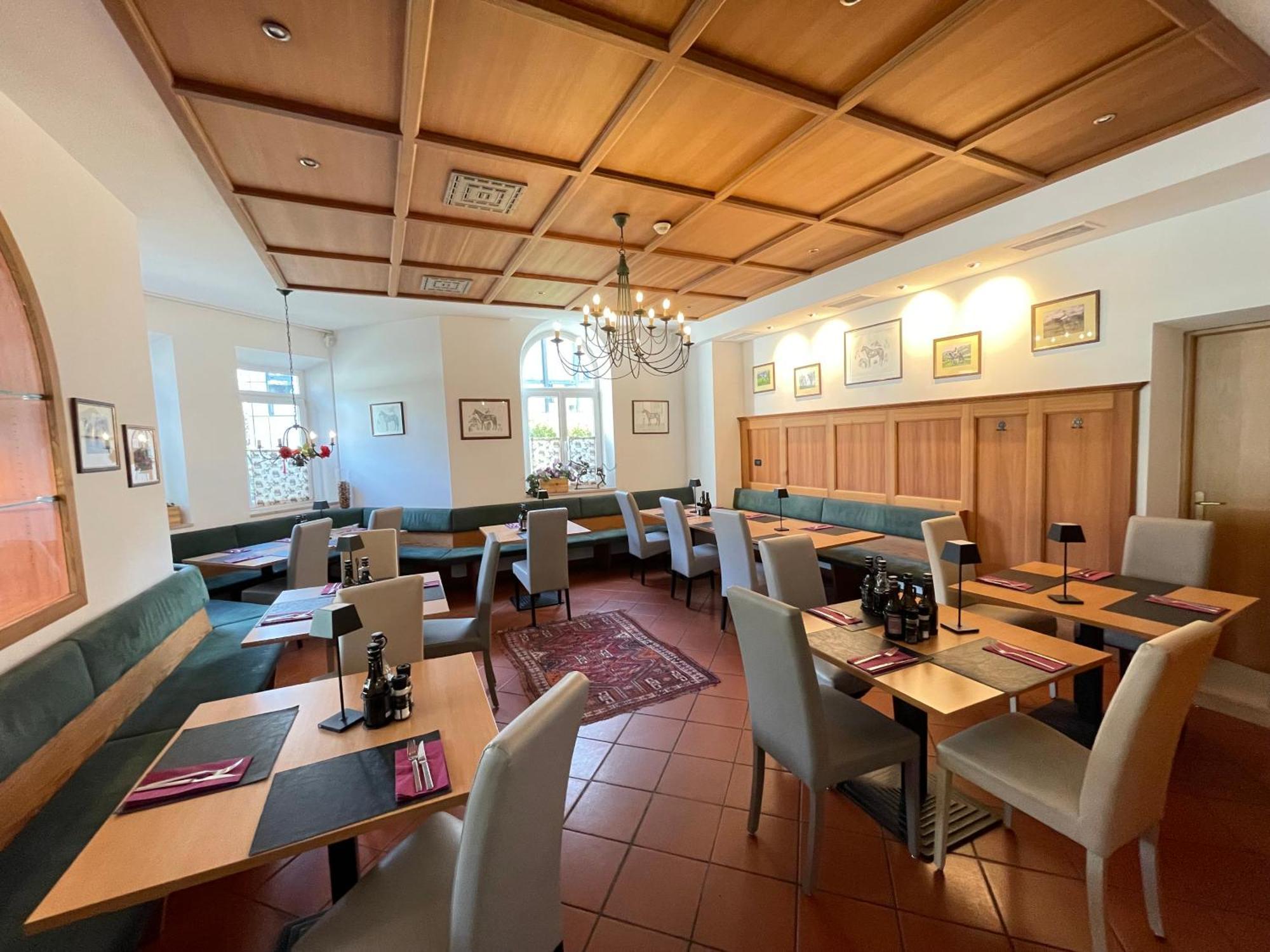 Albergo Cavallino s'Rössl Merano Esterno foto