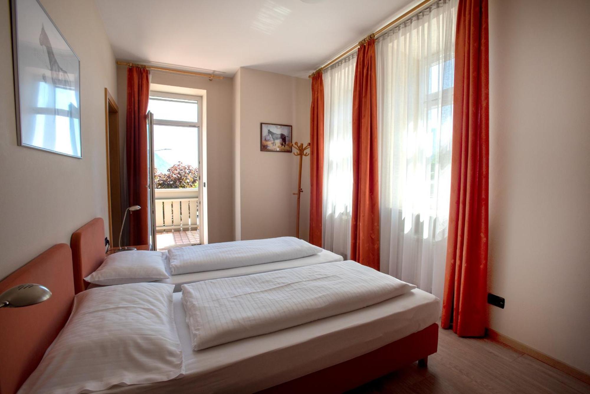 Albergo Cavallino s'Rössl Merano Esterno foto