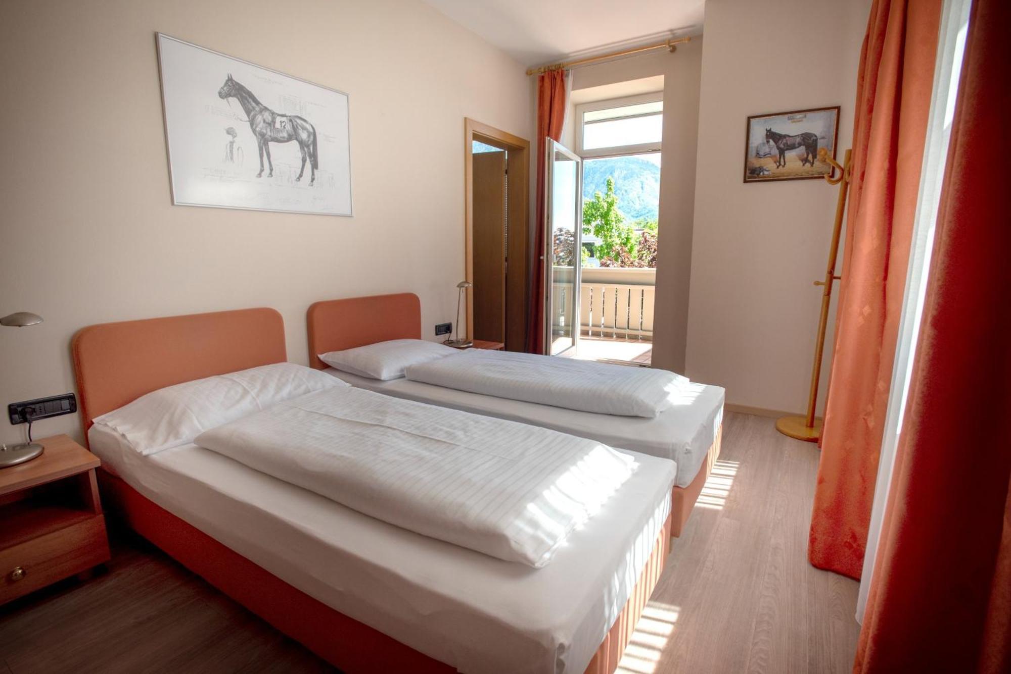 Albergo Cavallino s'Rössl Merano Esterno foto