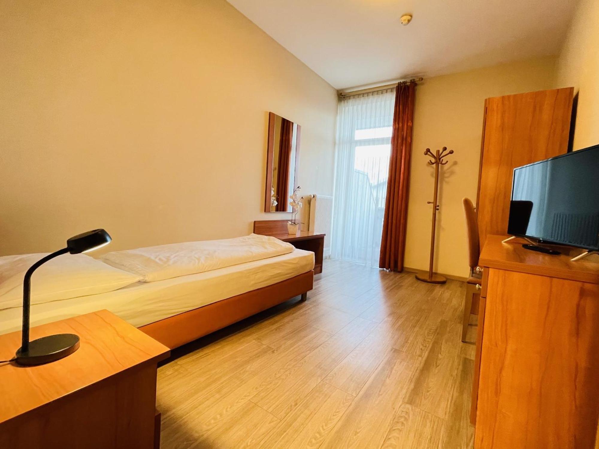 Albergo Cavallino s'Rössl Merano Esterno foto