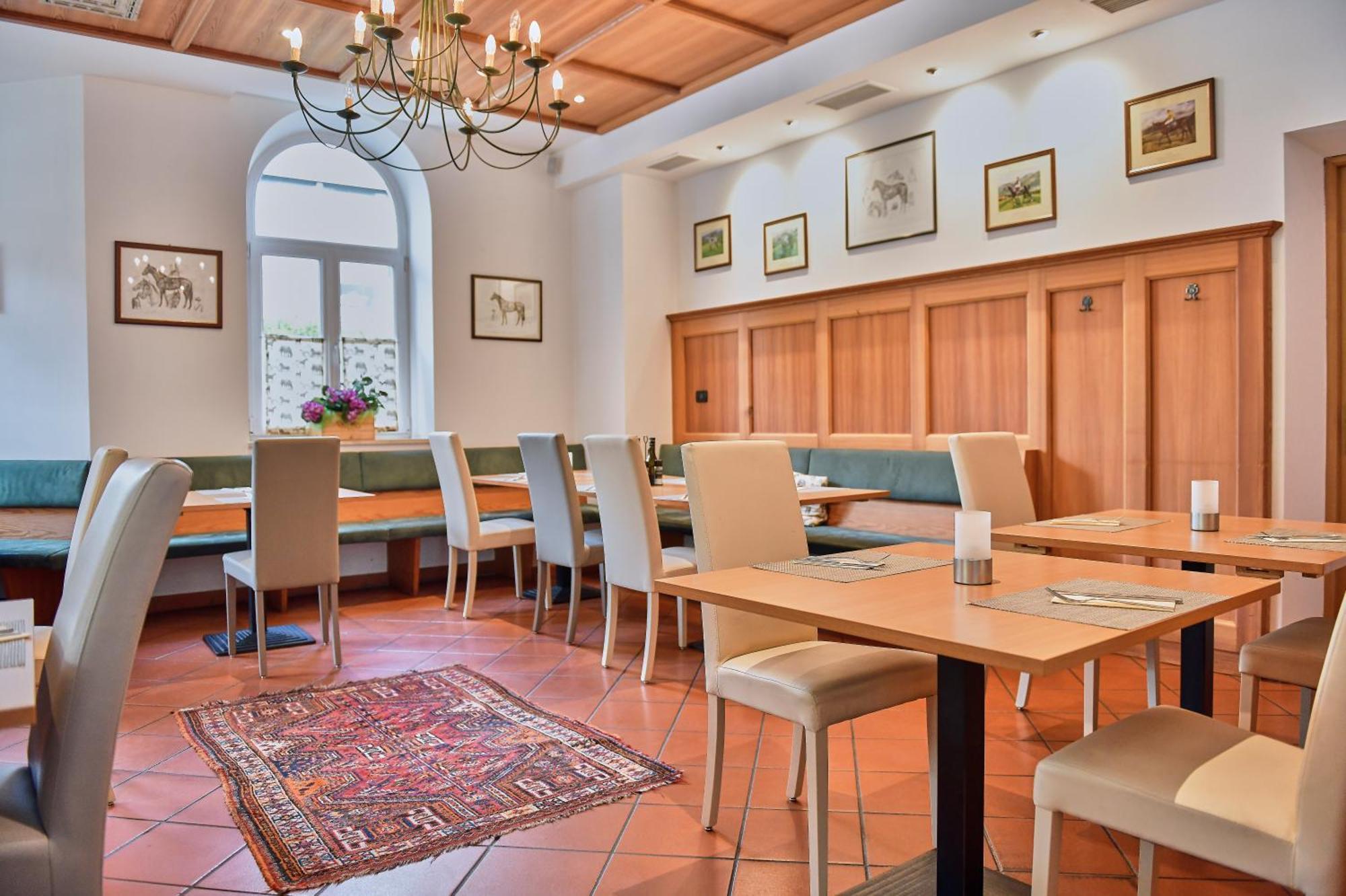 Albergo Cavallino s'Rössl Merano Esterno foto